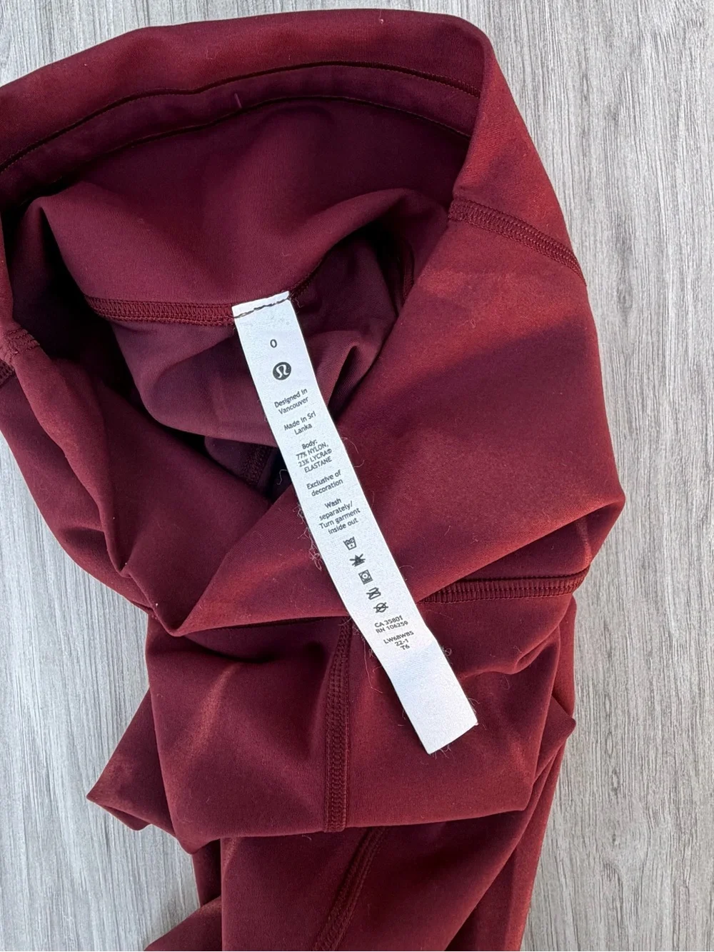 Lululemon Wunder Train High-Rise Crop 23